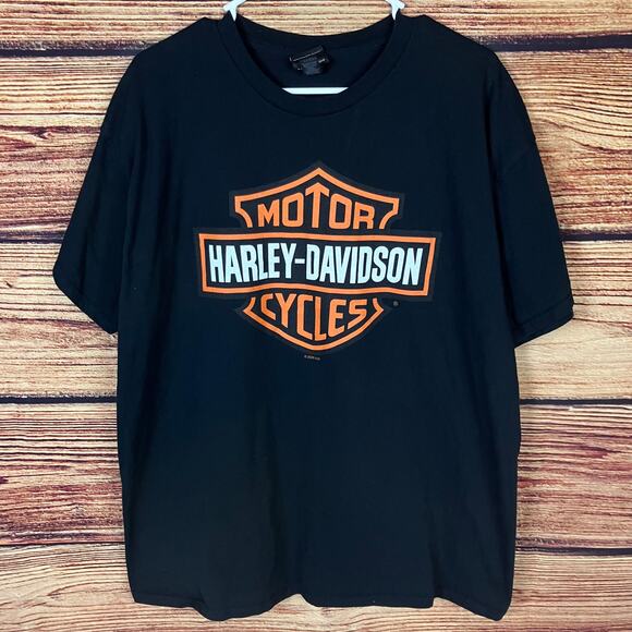 Harley Davidson Motorcycles Oconomowoc, Wisconsin T-shirt - Picture 3 of 6